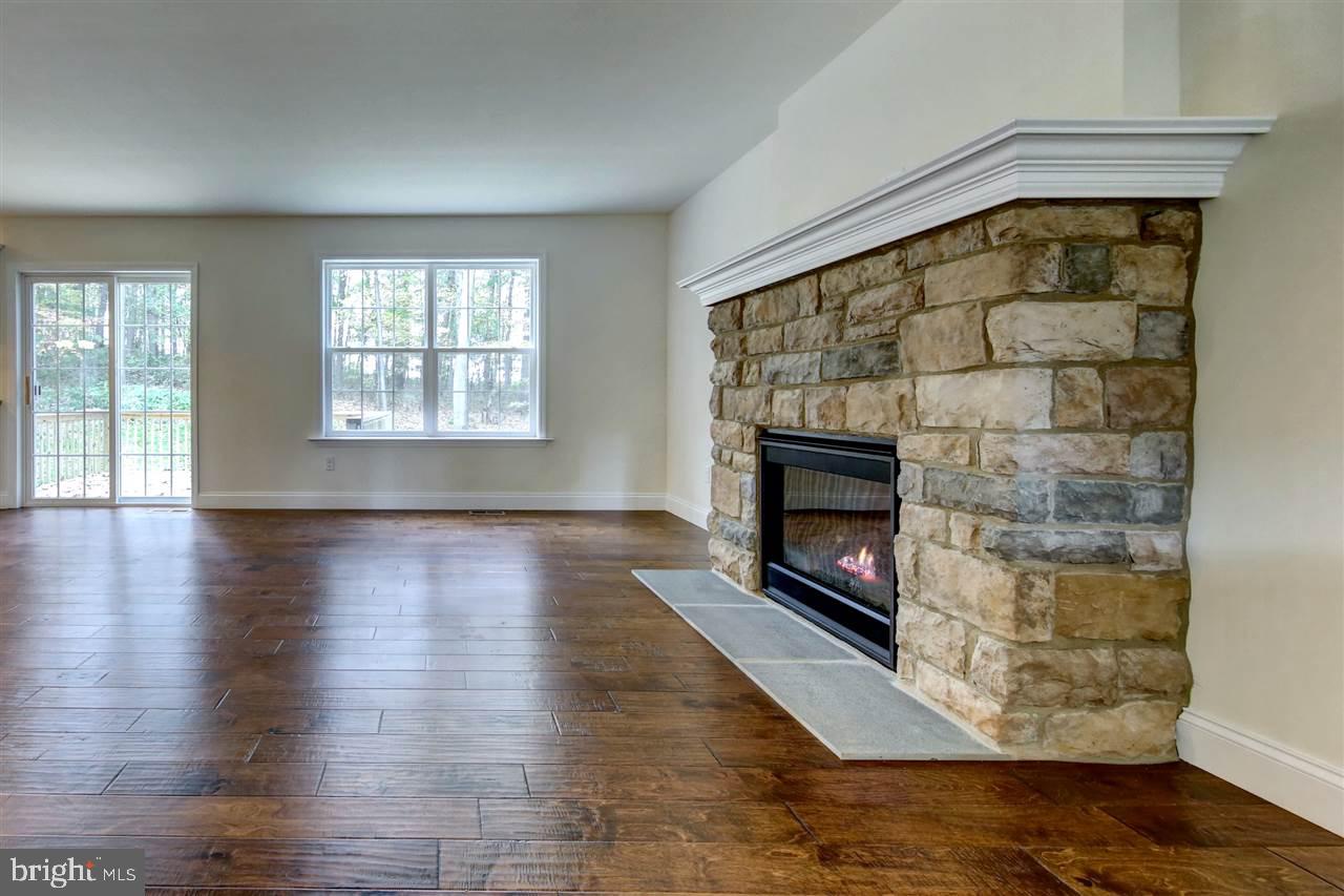 SHERWOOD FOREST - Residential