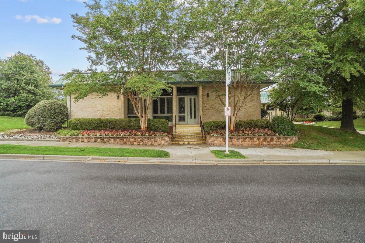 ROSSMOOR MUTUAL #18 - Residential