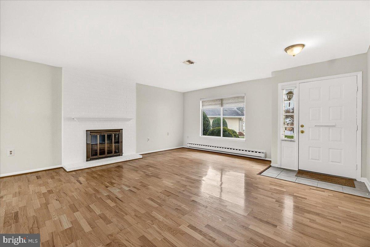 ROSSMOOR MUTUAL #18 - Residential