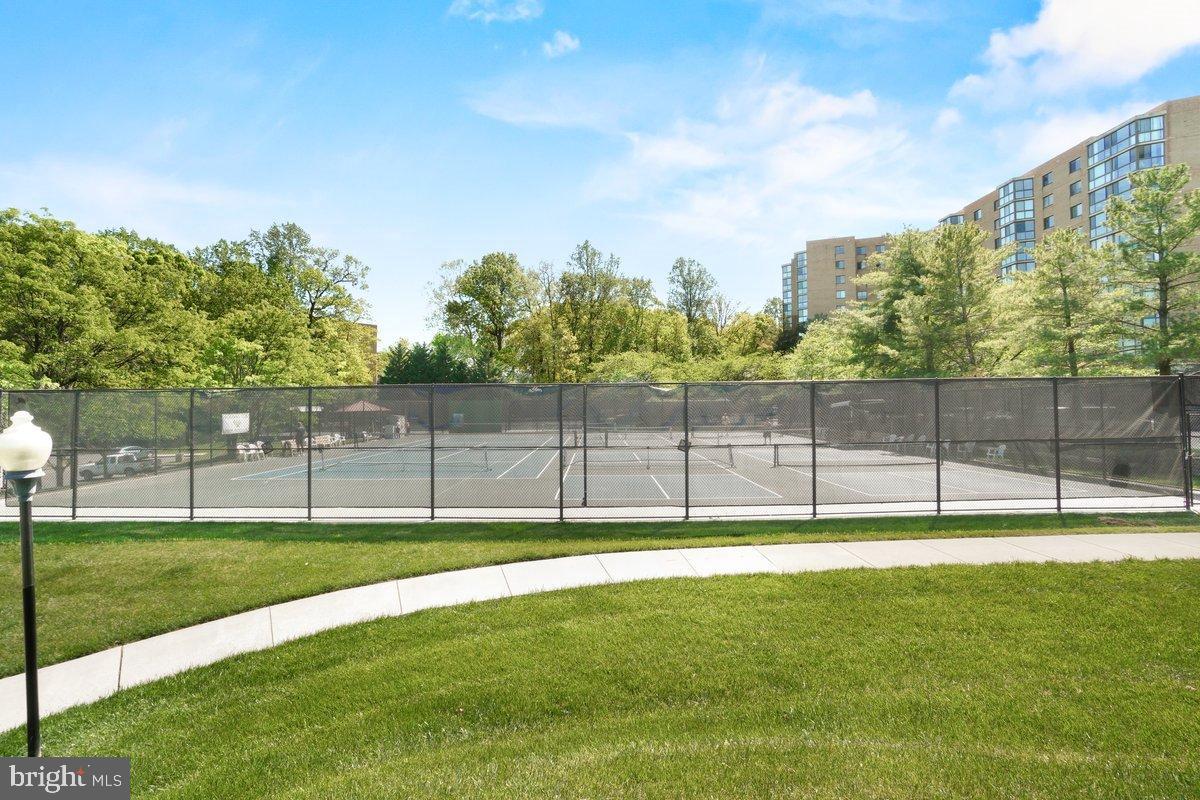 ROSSMOOR MUTUAL #18 - Residential