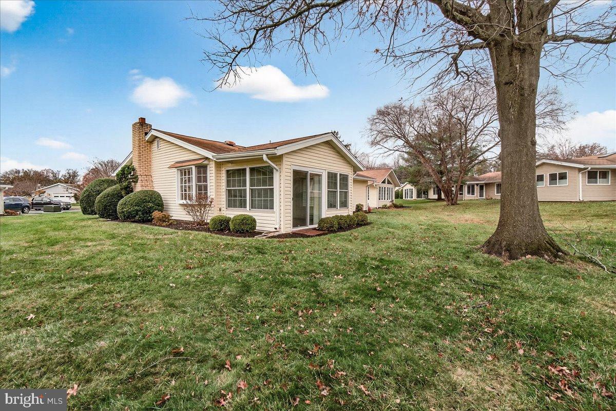 ROSSMOOR MUTUAL #18 - Residential