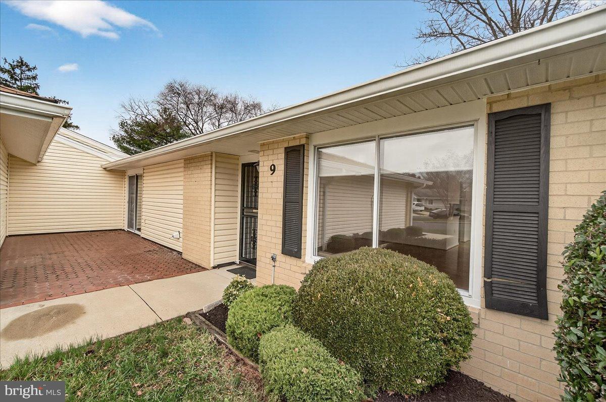 ROSSMOOR MUTUAL #18 - Residential