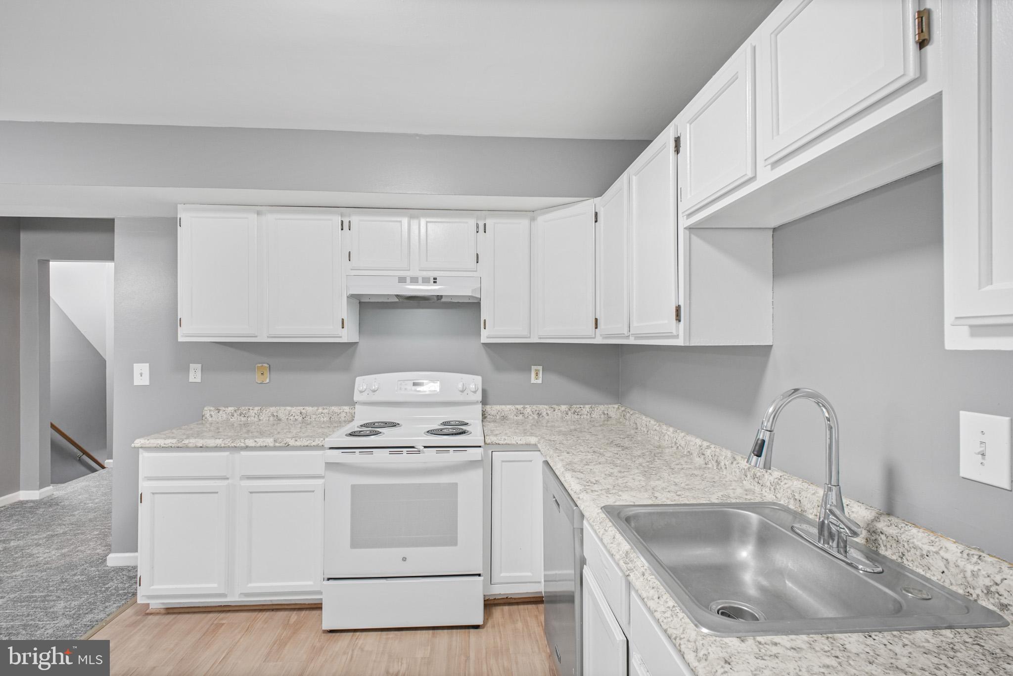 TOWNES OF ASHLEIGH - Residential