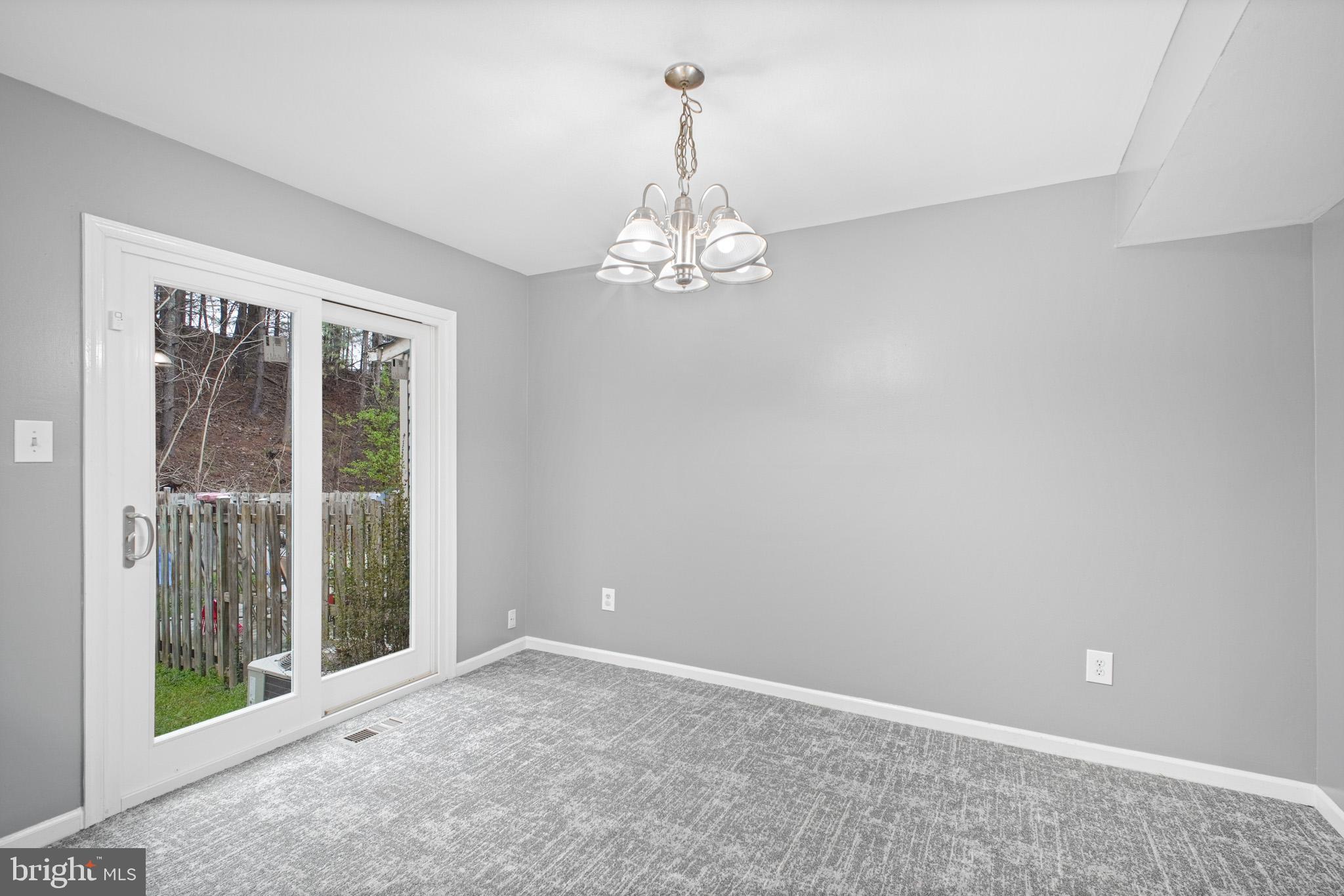 TOWNES OF ASHLEIGH - Residential