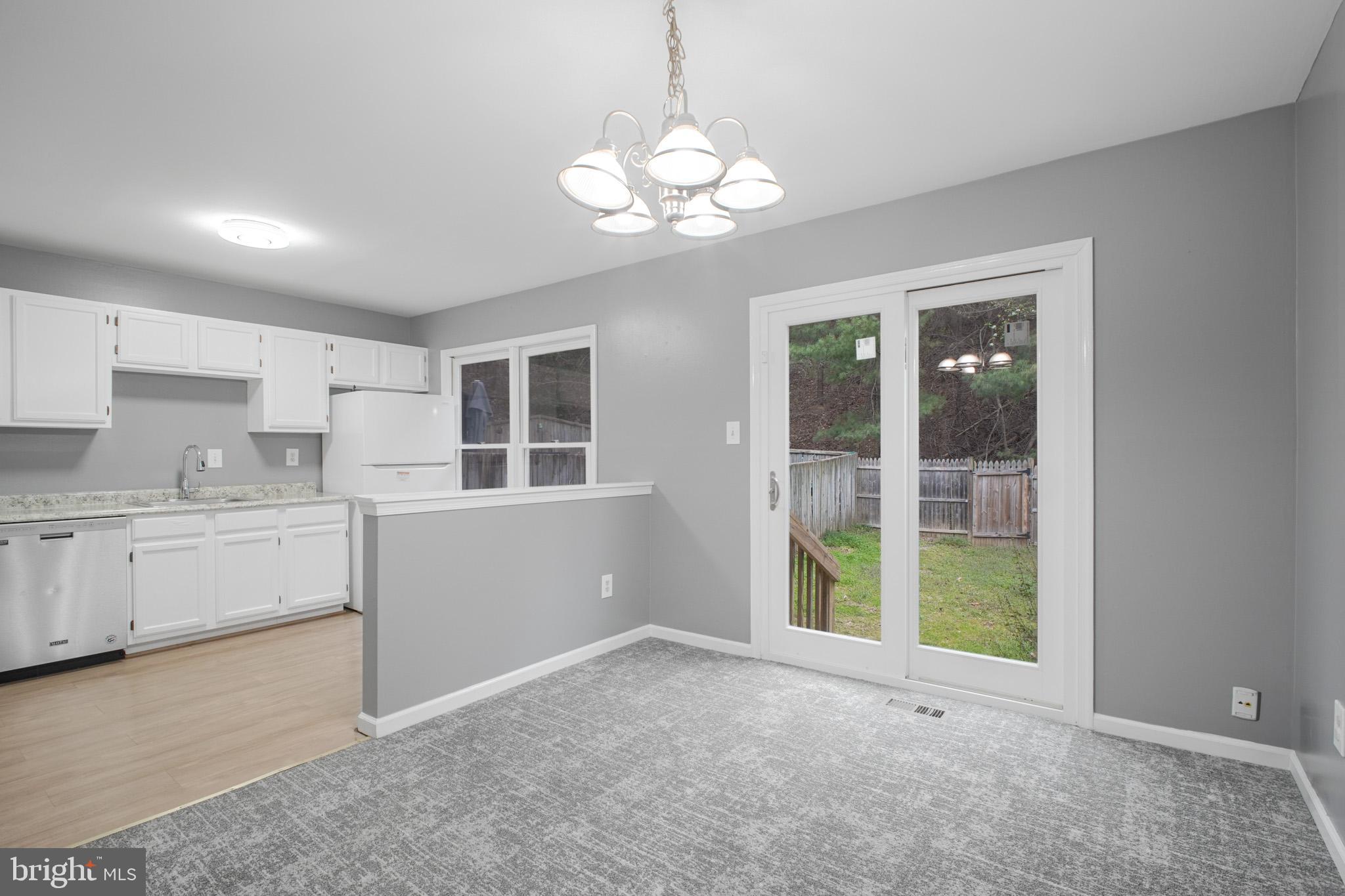 TOWNES OF ASHLEIGH - Residential