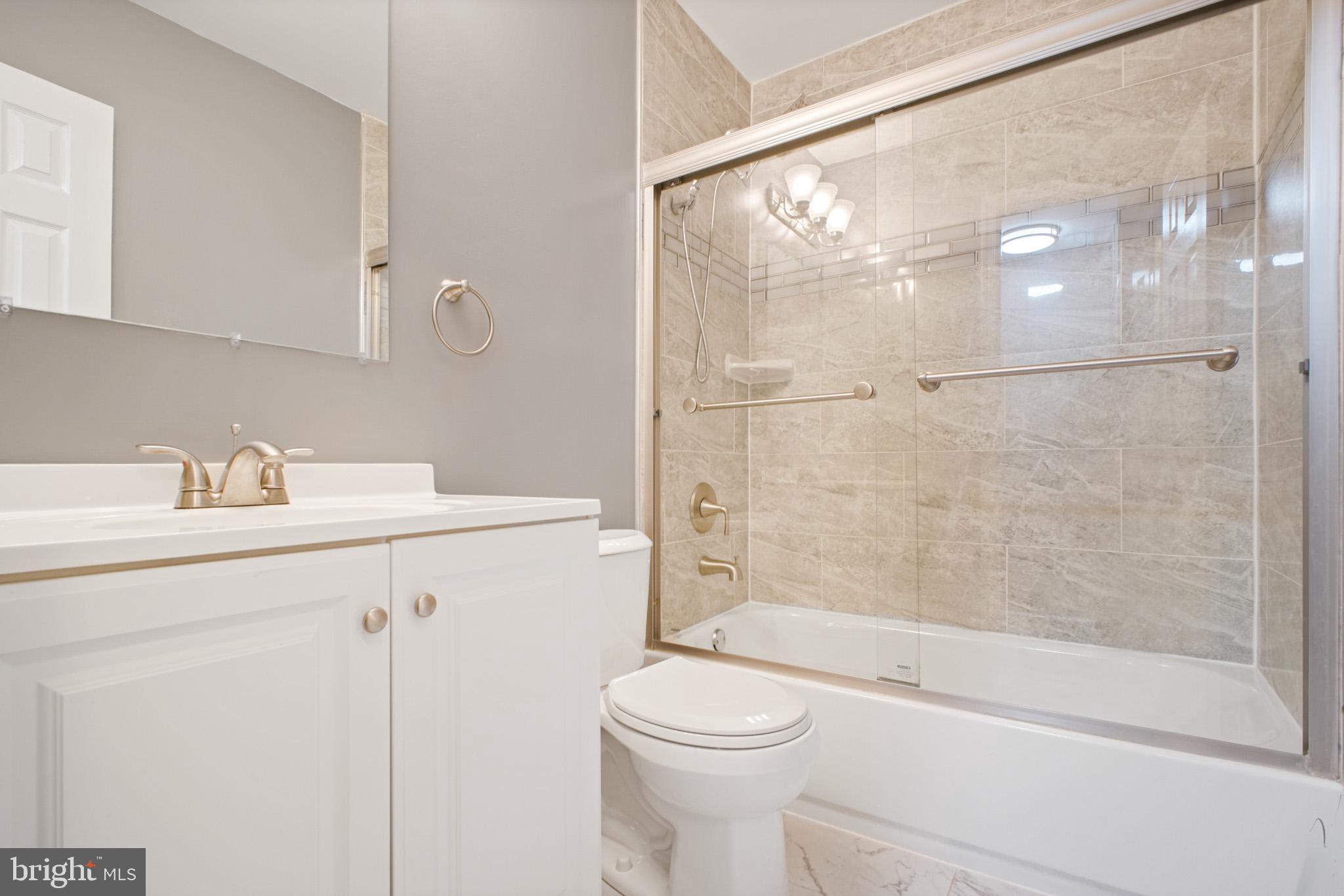 TOWNES OF ASHLEIGH - Residential