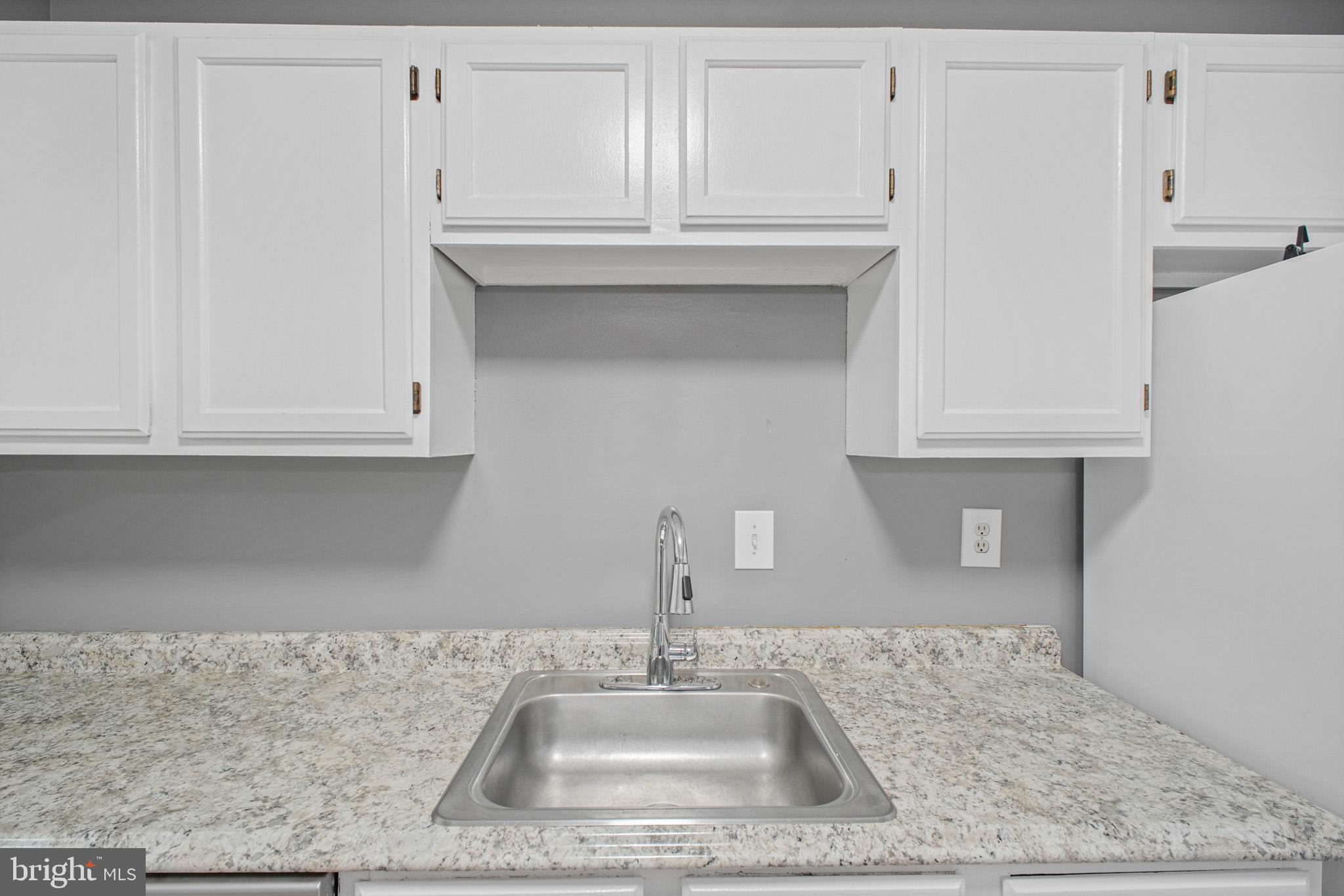 TOWNES OF ASHLEIGH - Residential