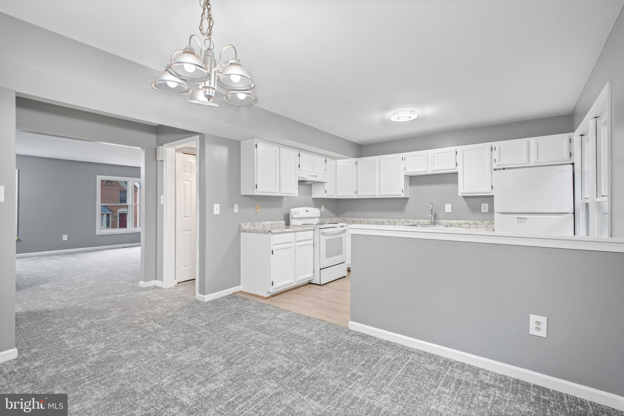 TOWNES OF ASHLEIGH - Residential