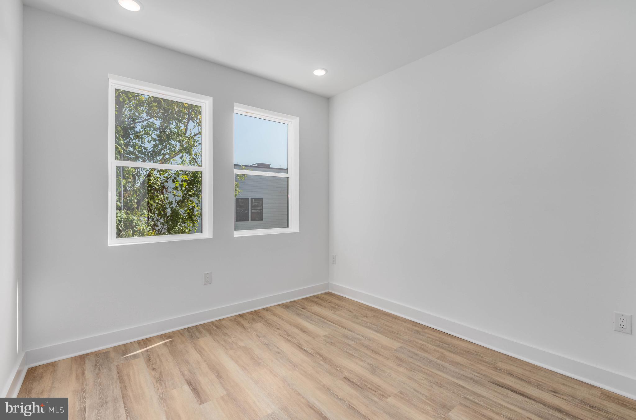 TEMPLE UNIVERSITY - Residential Lease