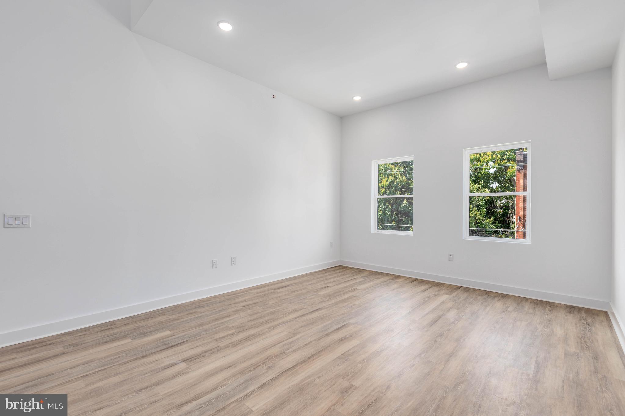 TEMPLE UNIVERSITY - Residential Lease