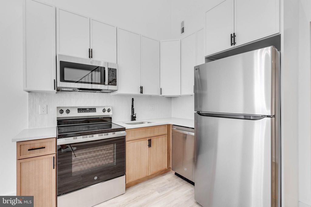Photo of 2331 N 16th Street #3, PHILADELPHIA, PA 19132 (MLS # PAPH2540288)