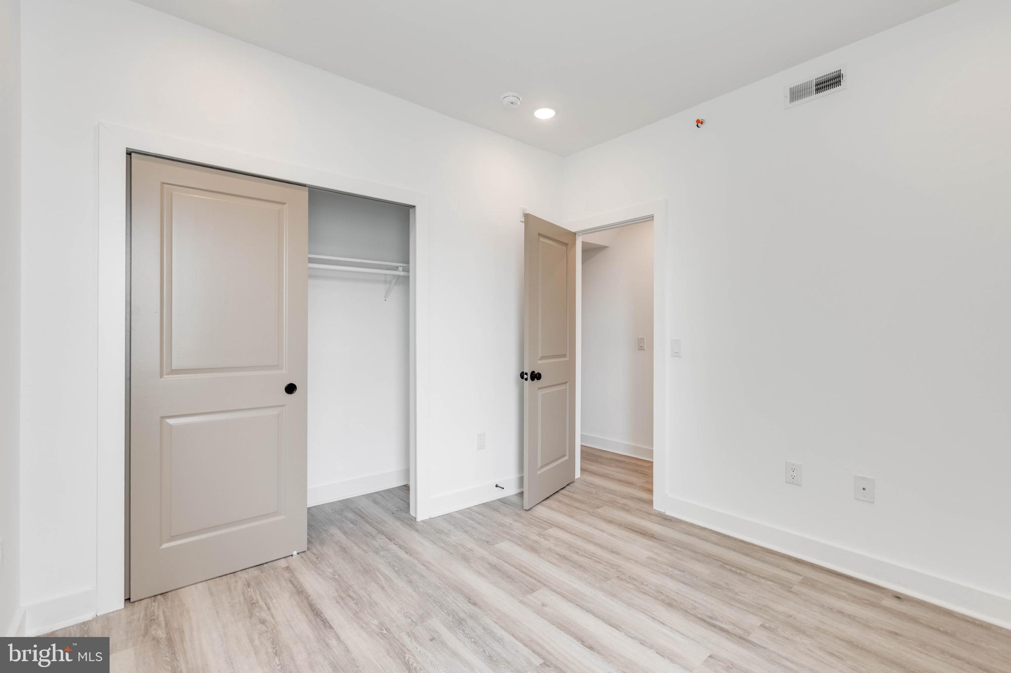 TEMPLE UNIVERSITY - Residential Lease