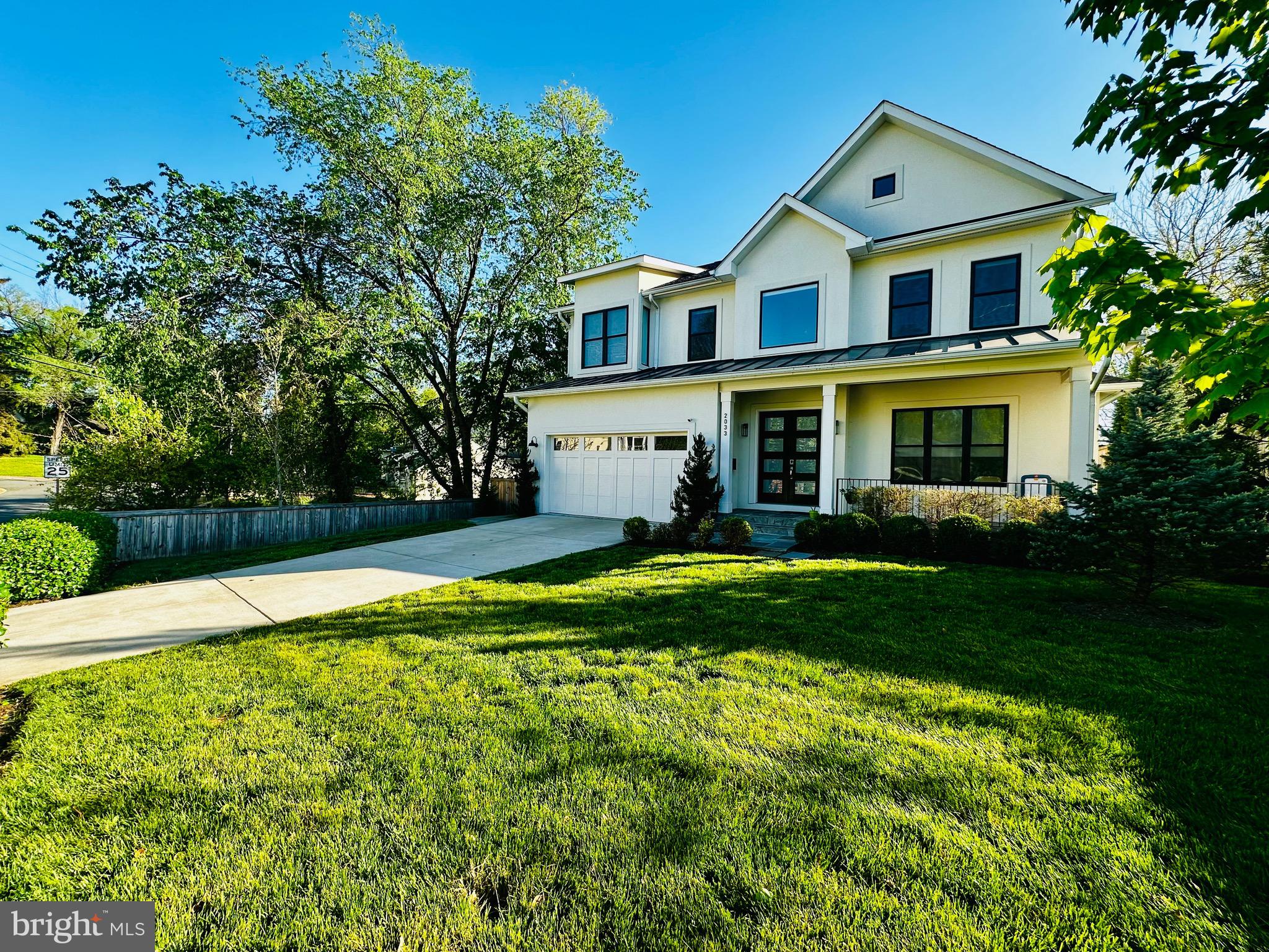 2033 GRIFFITH ROAD