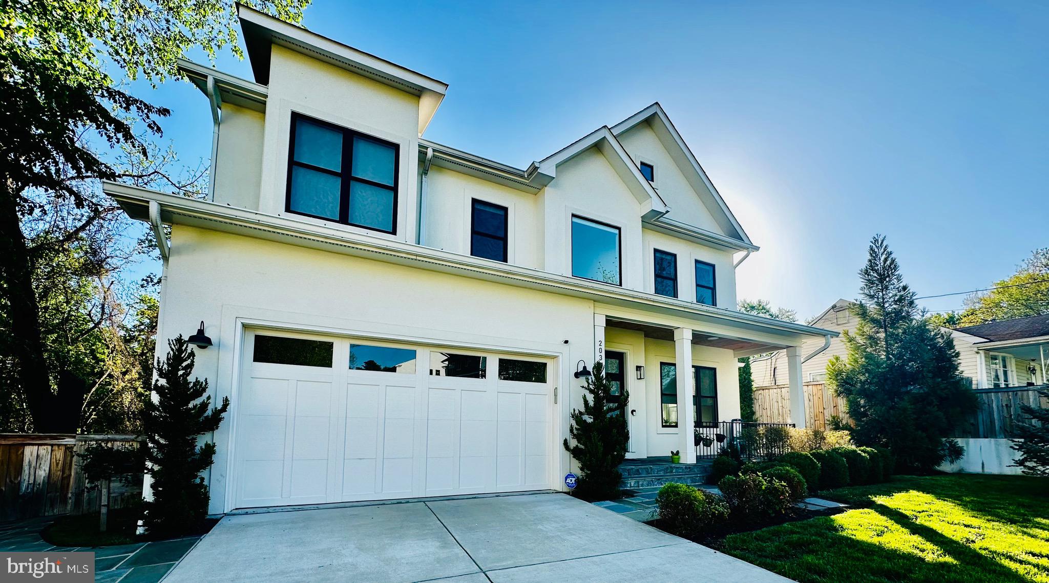 2033 GRIFFITH ROAD