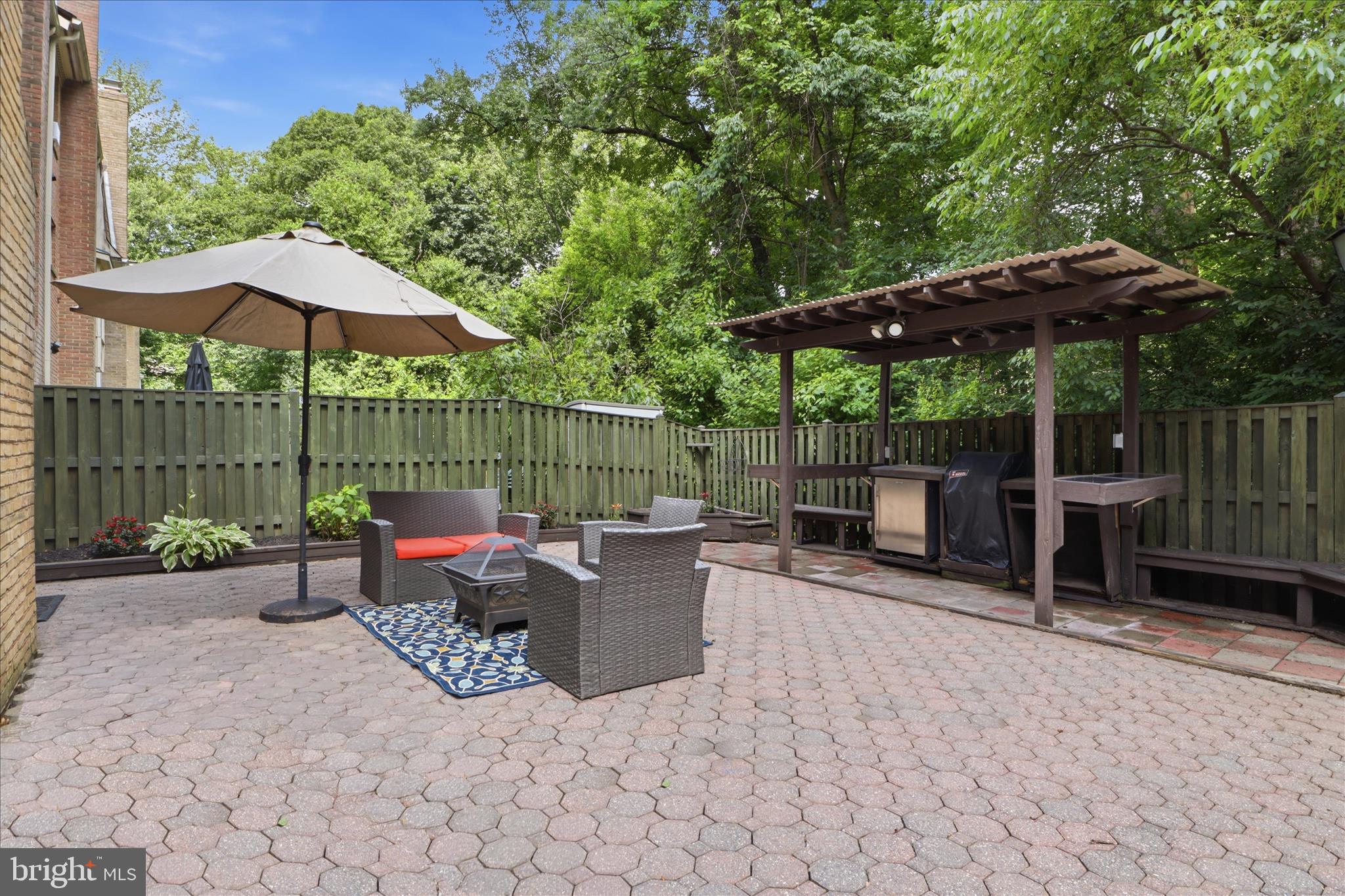 9032 ROSEWALL COURT