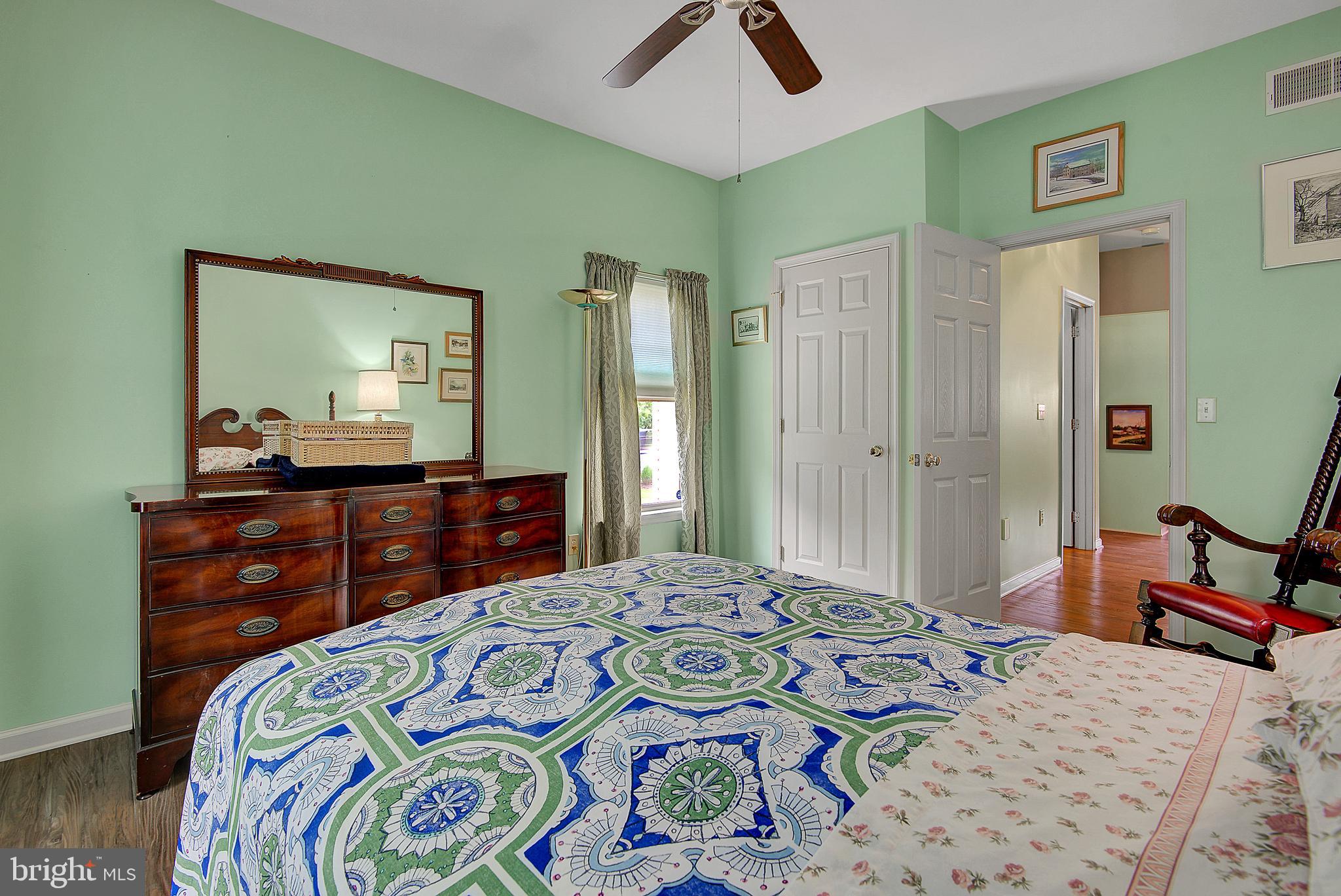 WESLEY MEWS - Residential