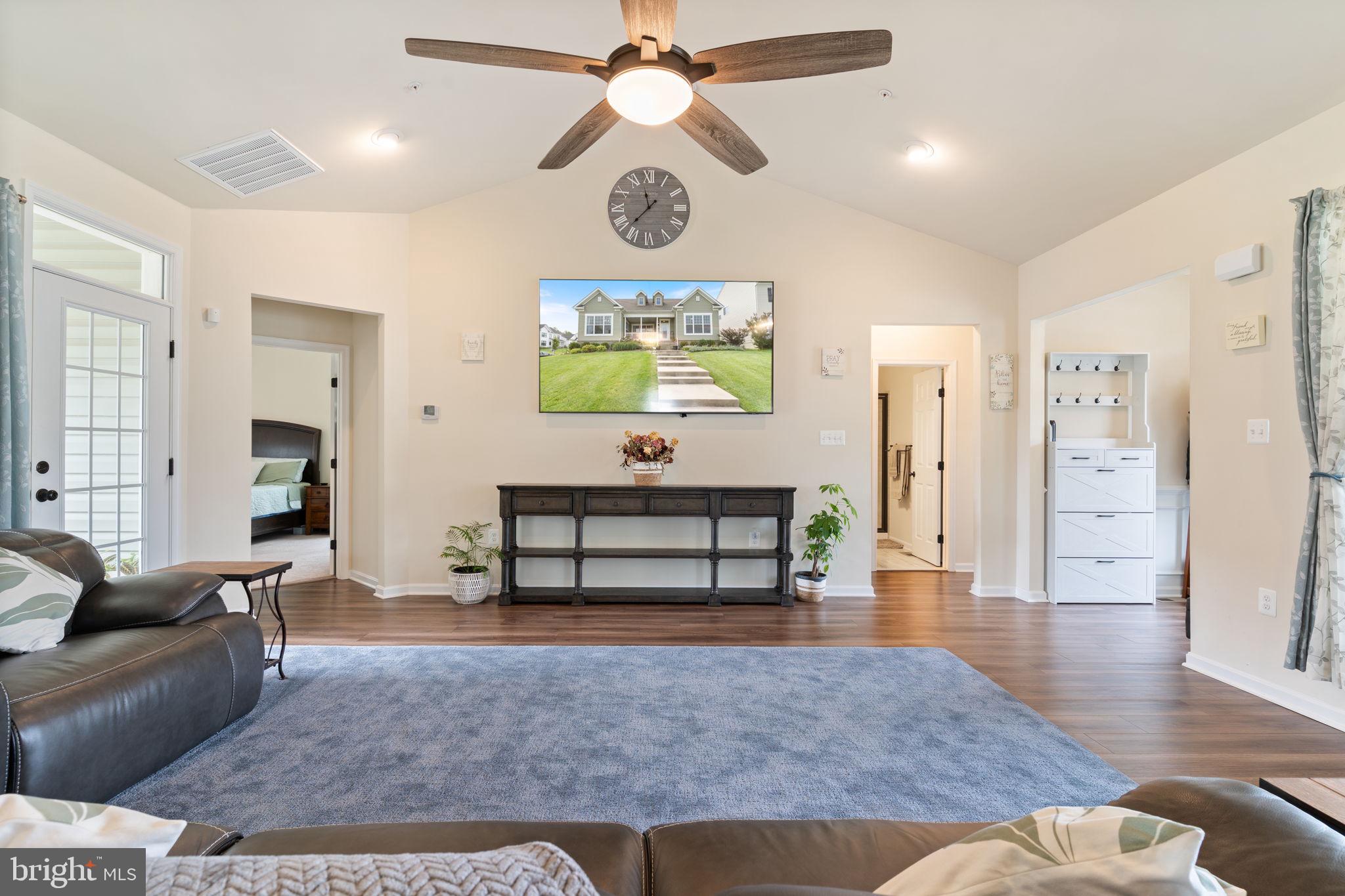 23354 LINDSAY DRIVE