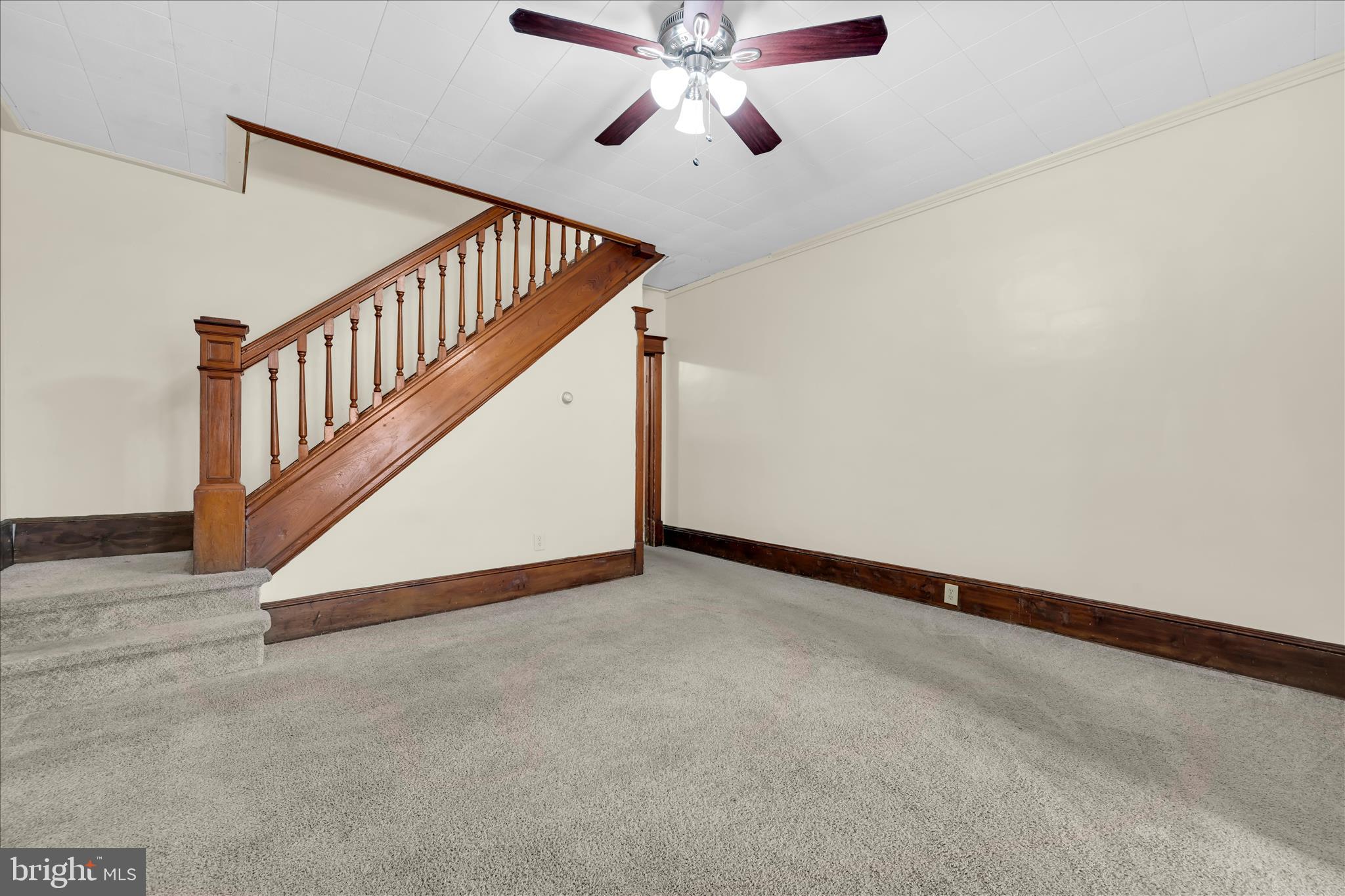 FRACKVILLE - Residential