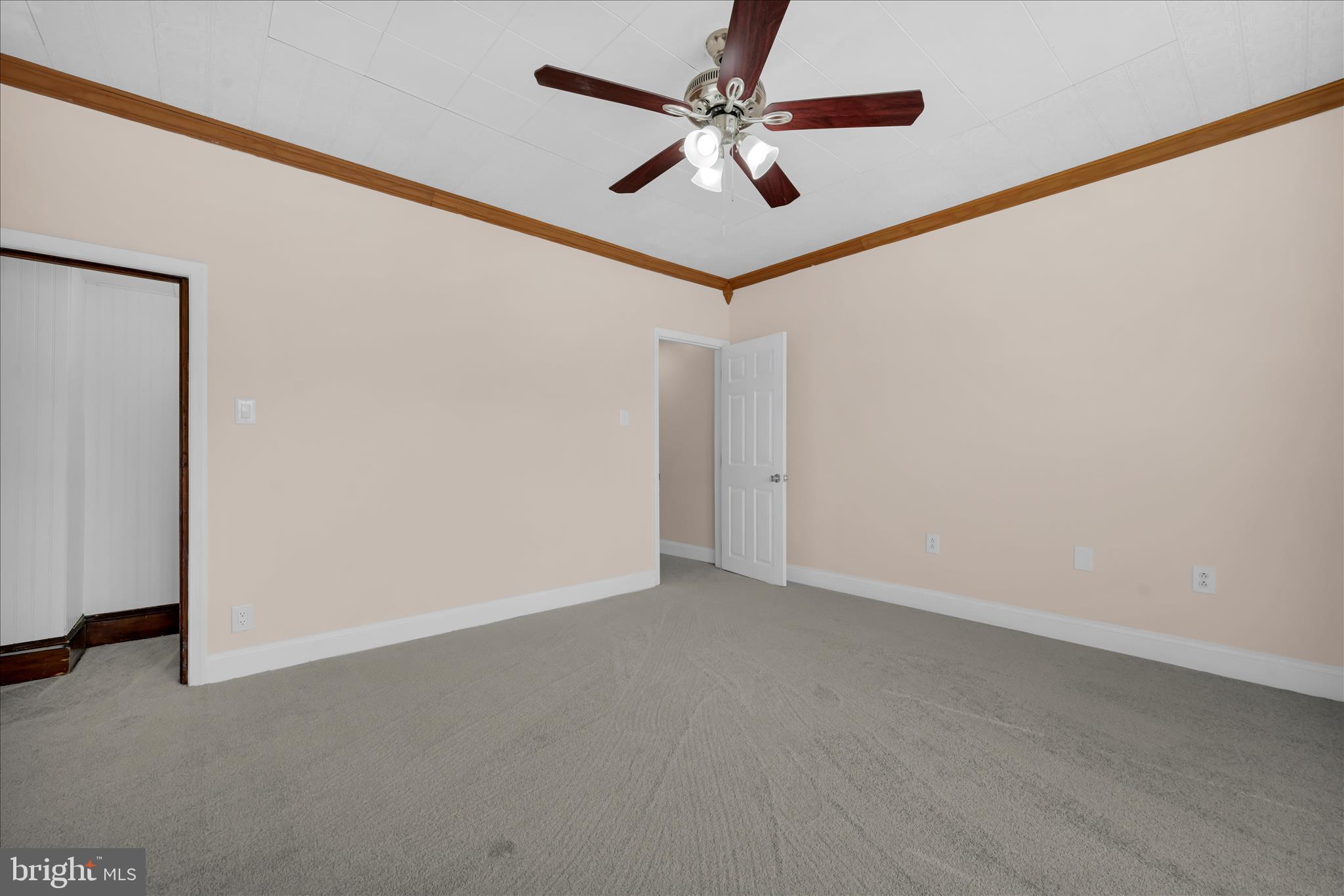 FRACKVILLE - Residential