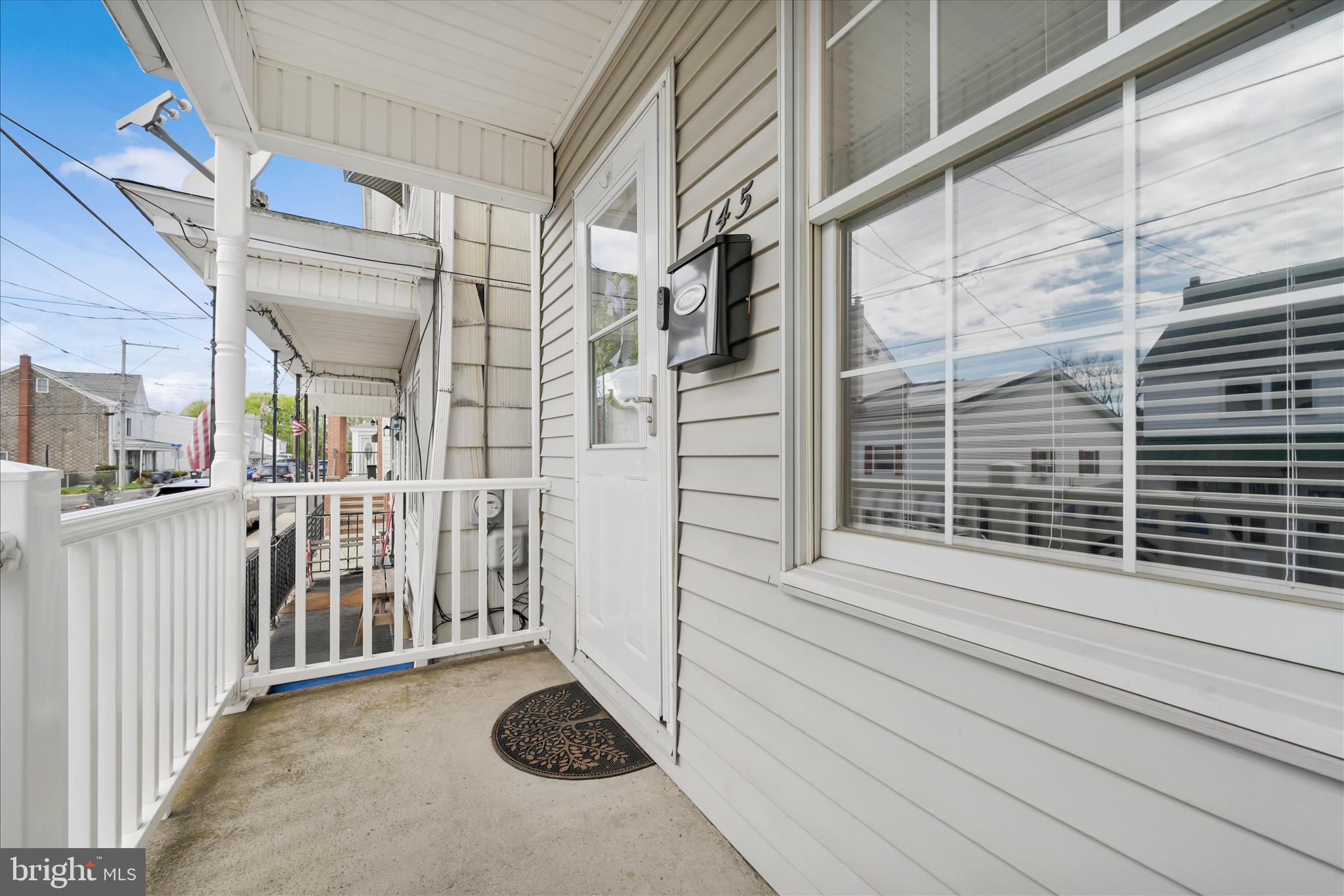 FRACKVILLE - Residential