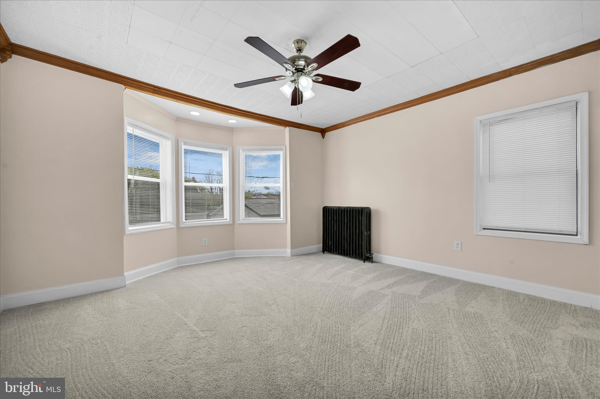 FRACKVILLE - Residential