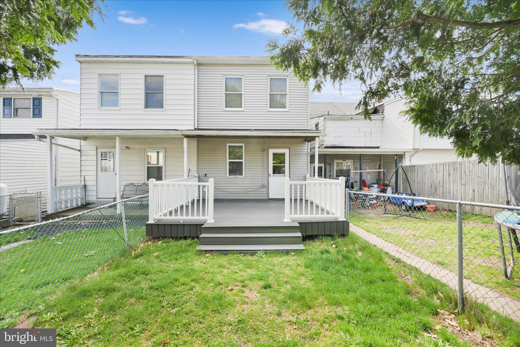 FRACKVILLE - Residential