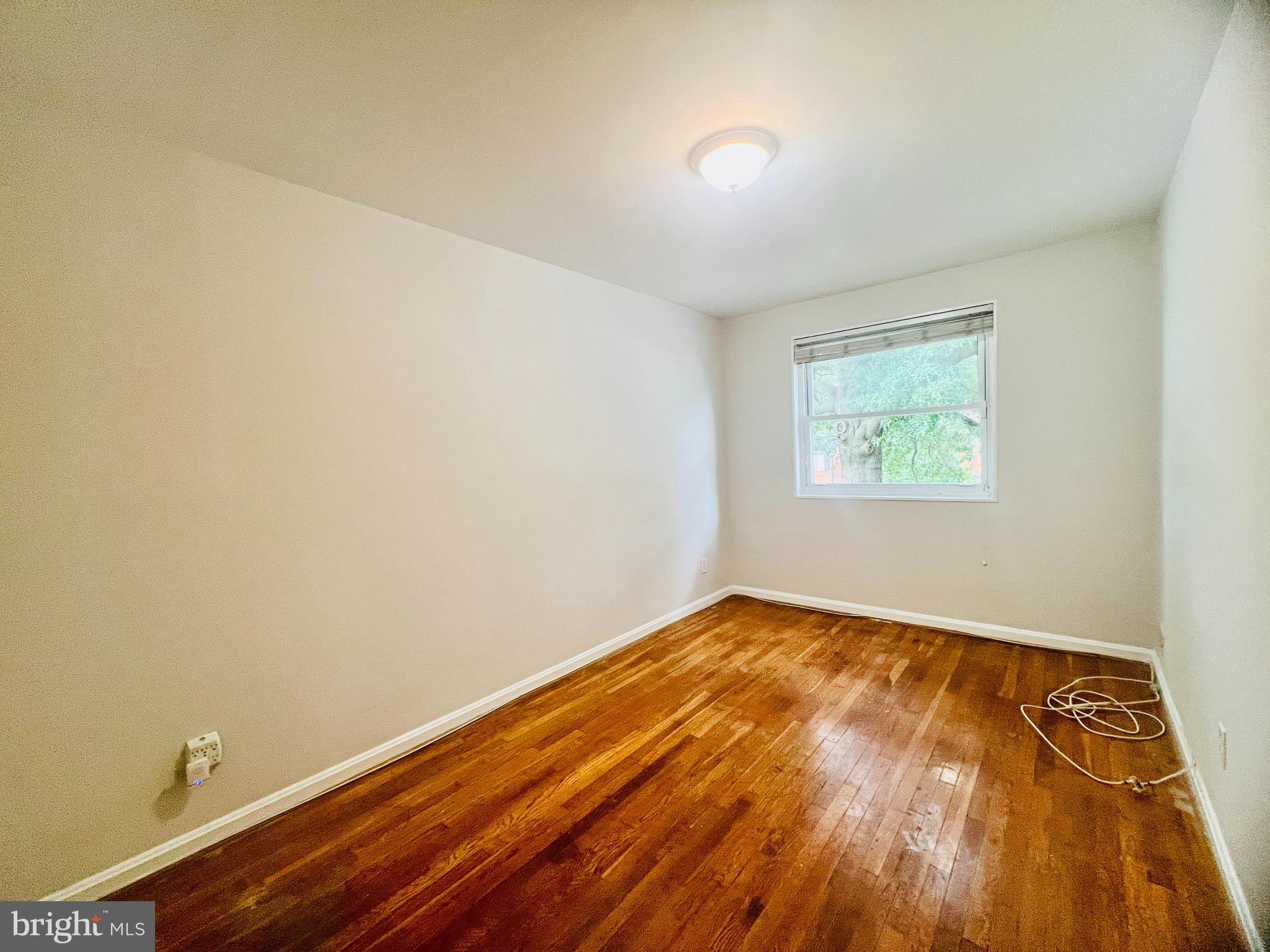 OXON RUN HILLS - Residential Lease