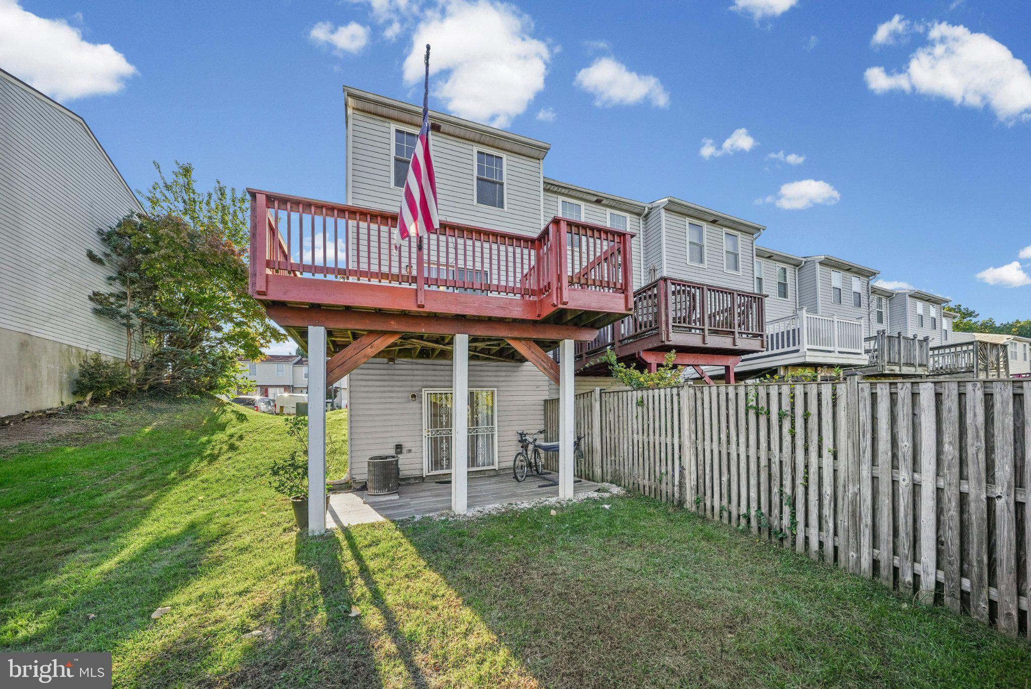 847 CLOVER LEAF COURT