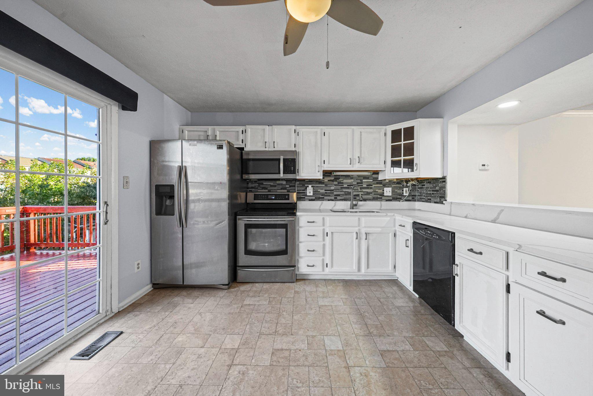 847 CLOVER LEAF COURT