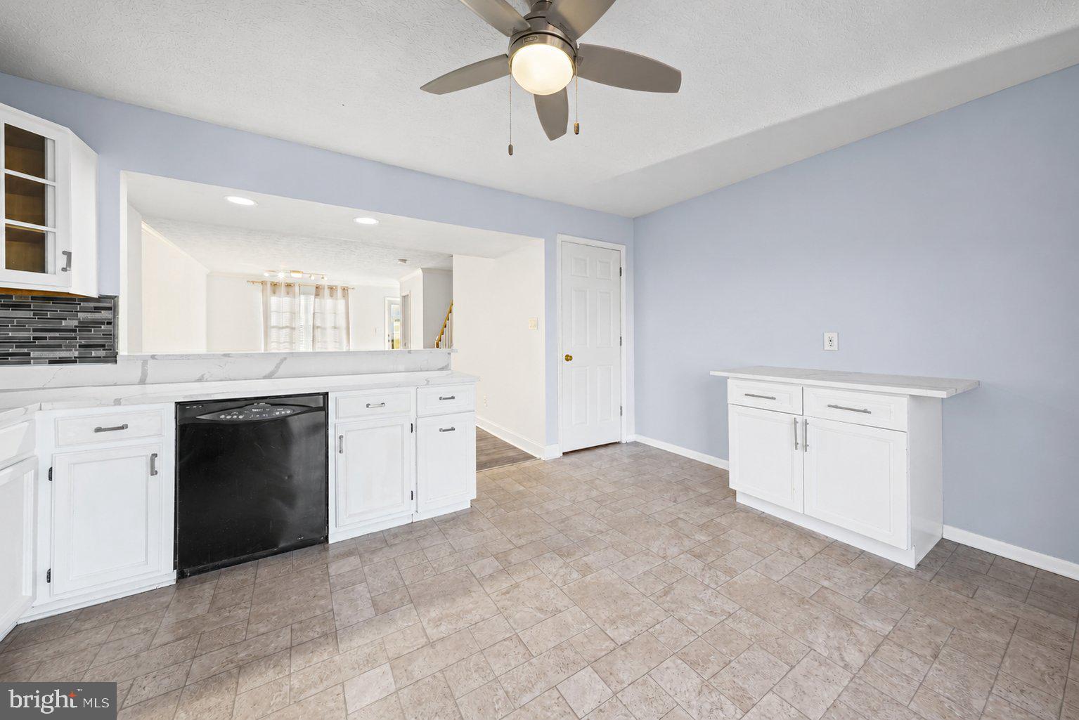 847 CLOVER LEAF COURT