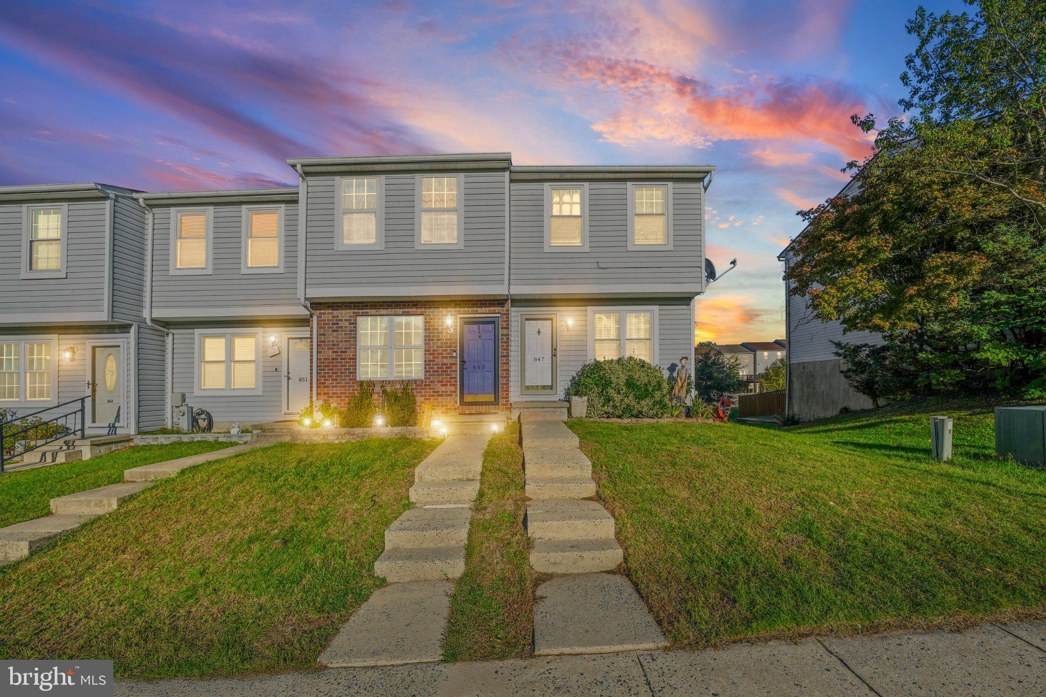 847 CLOVER LEAF COURT