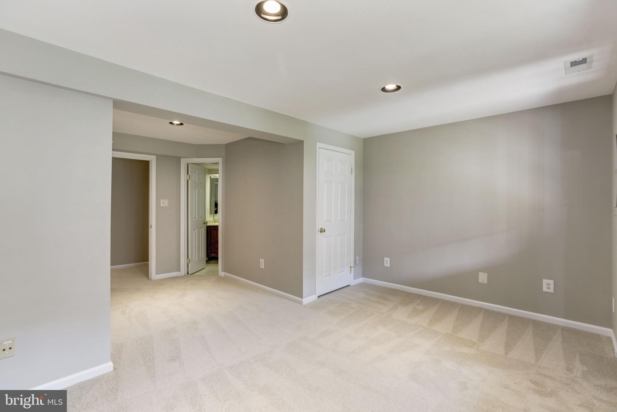 GREEN TRAILS - Residential