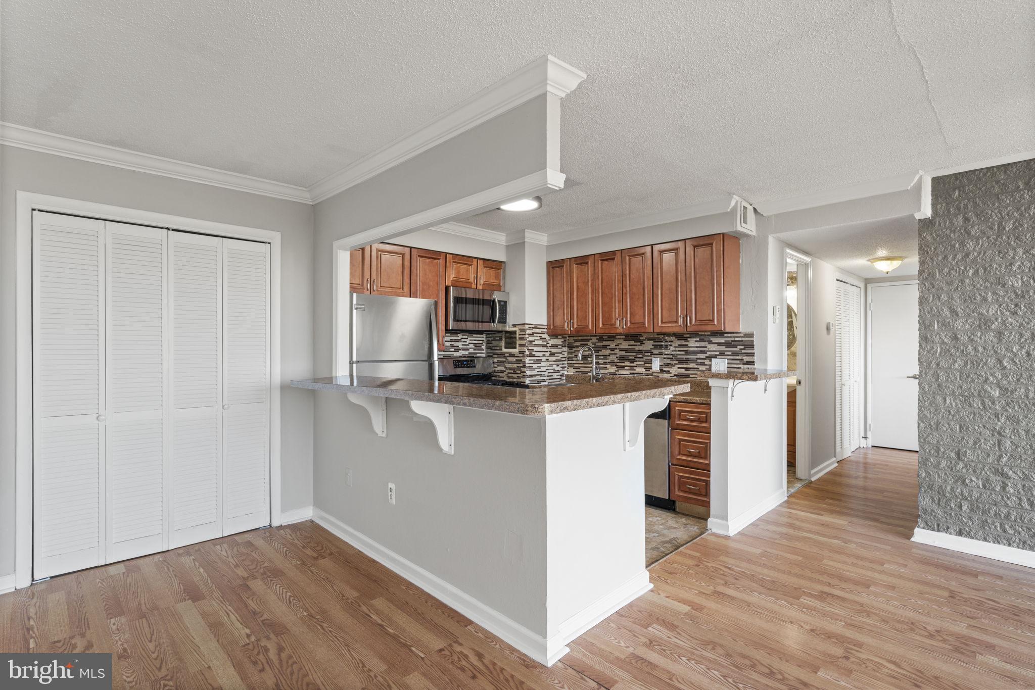 EOS TWENTY-ONE - Residential