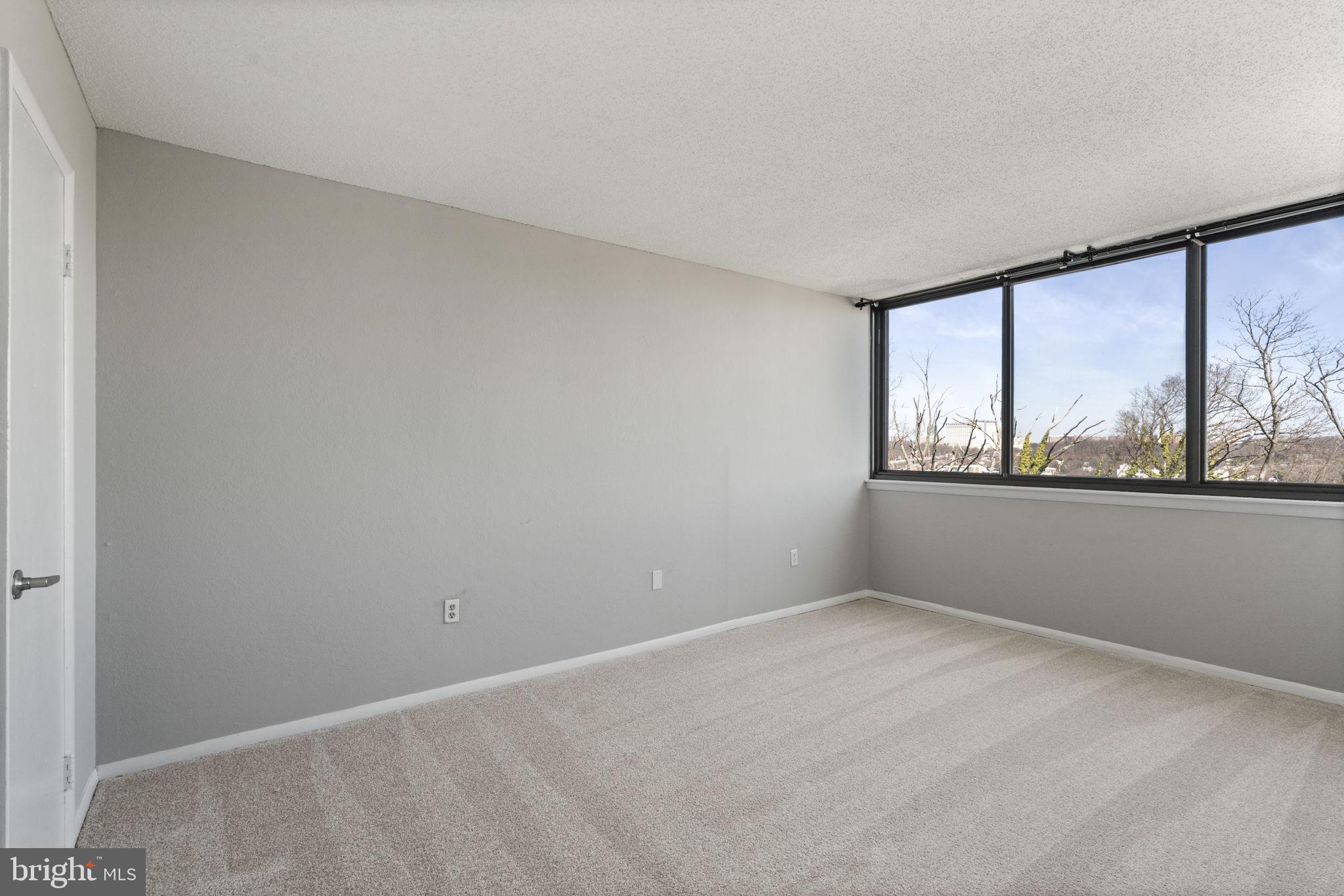 EOS TWENTY-ONE - Residential