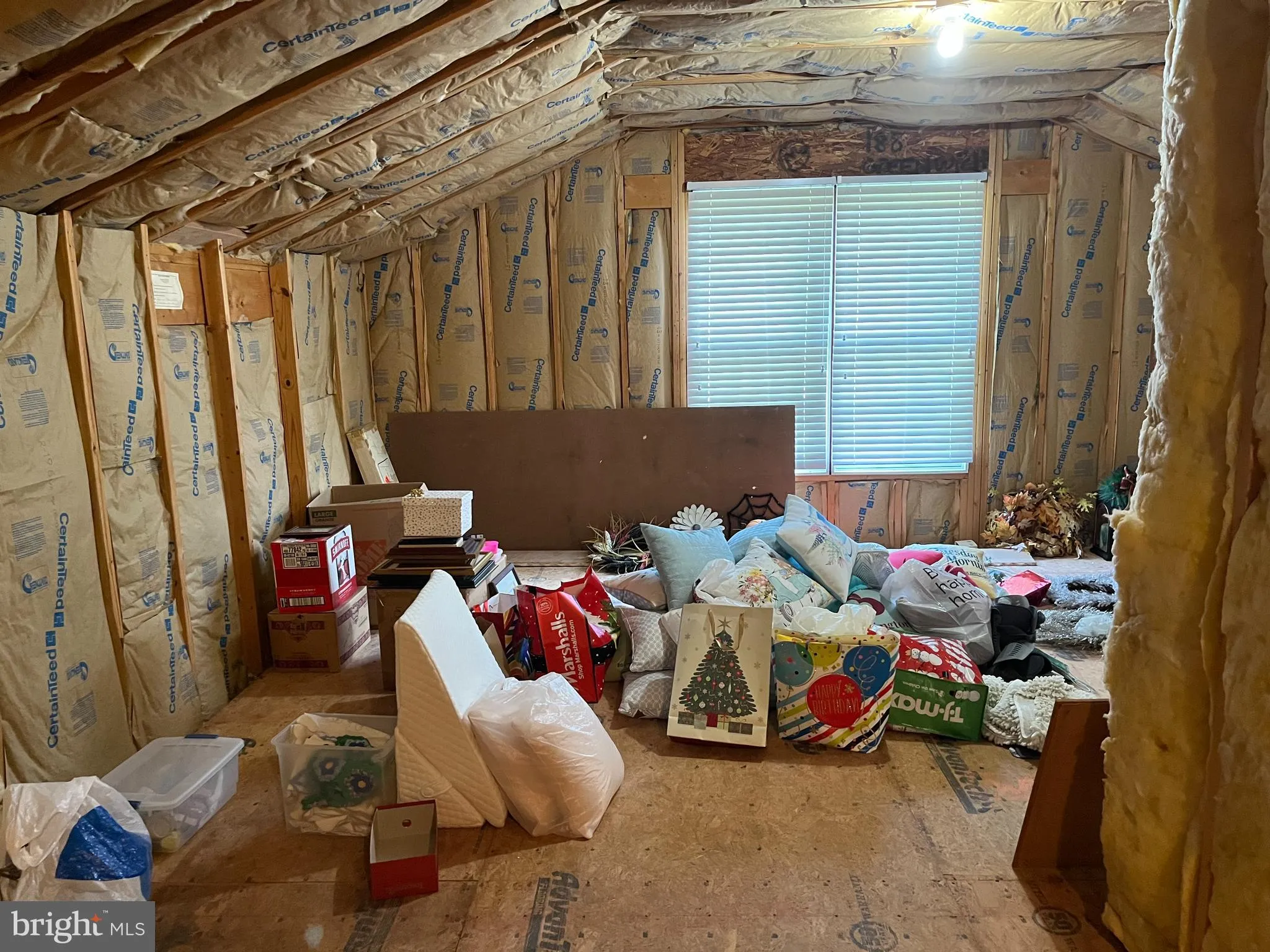 Hagerstown, Maryland 21742, United States, 3 Bedrooms Bedrooms, ,2 BathroomsBathrooms,Residential,Coming Soon,176197