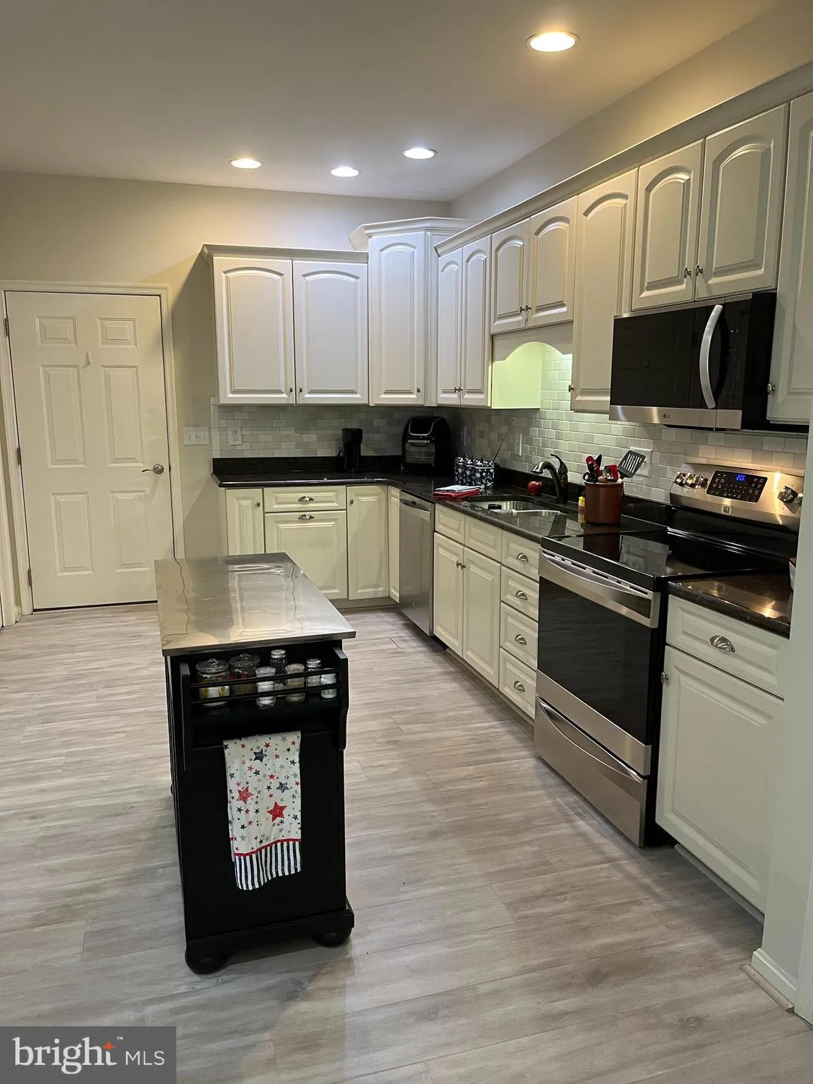 Hagerstown, Maryland 21742, United States, 3 Bedrooms Bedrooms, ,2 BathroomsBathrooms,Residential,Coming Soon,176197