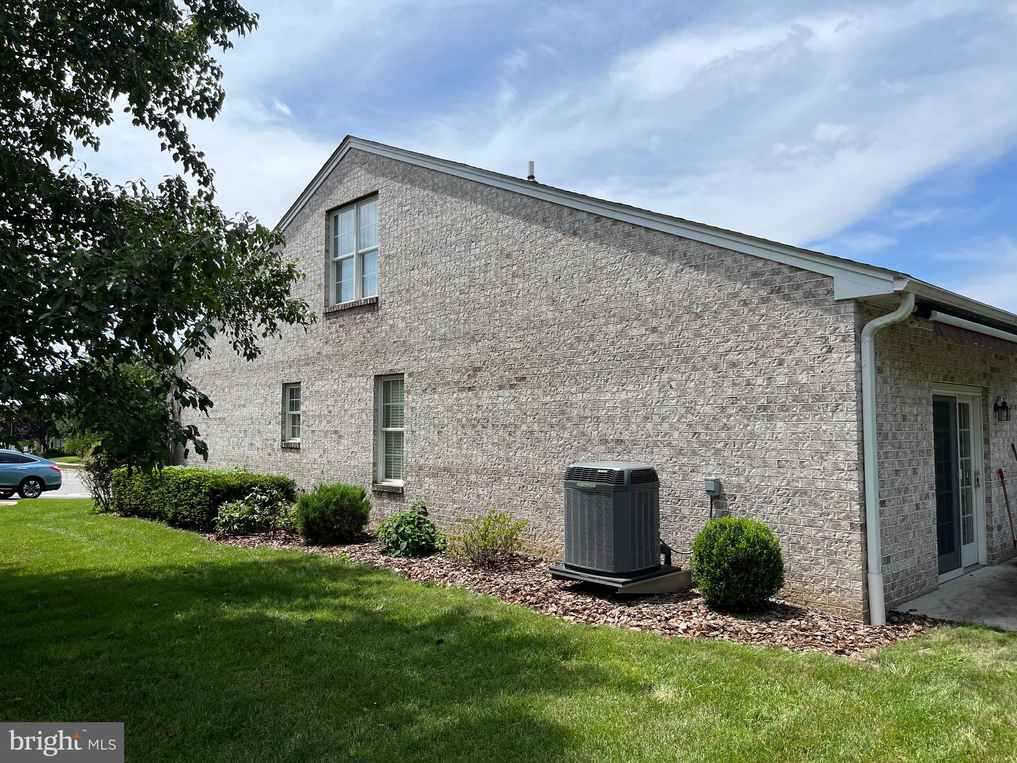 1826 MERIDIAN DRIVE