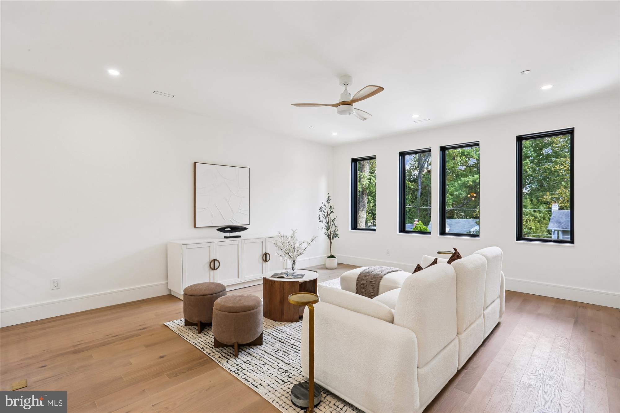 CAPITOL VIEW PARK - Residential