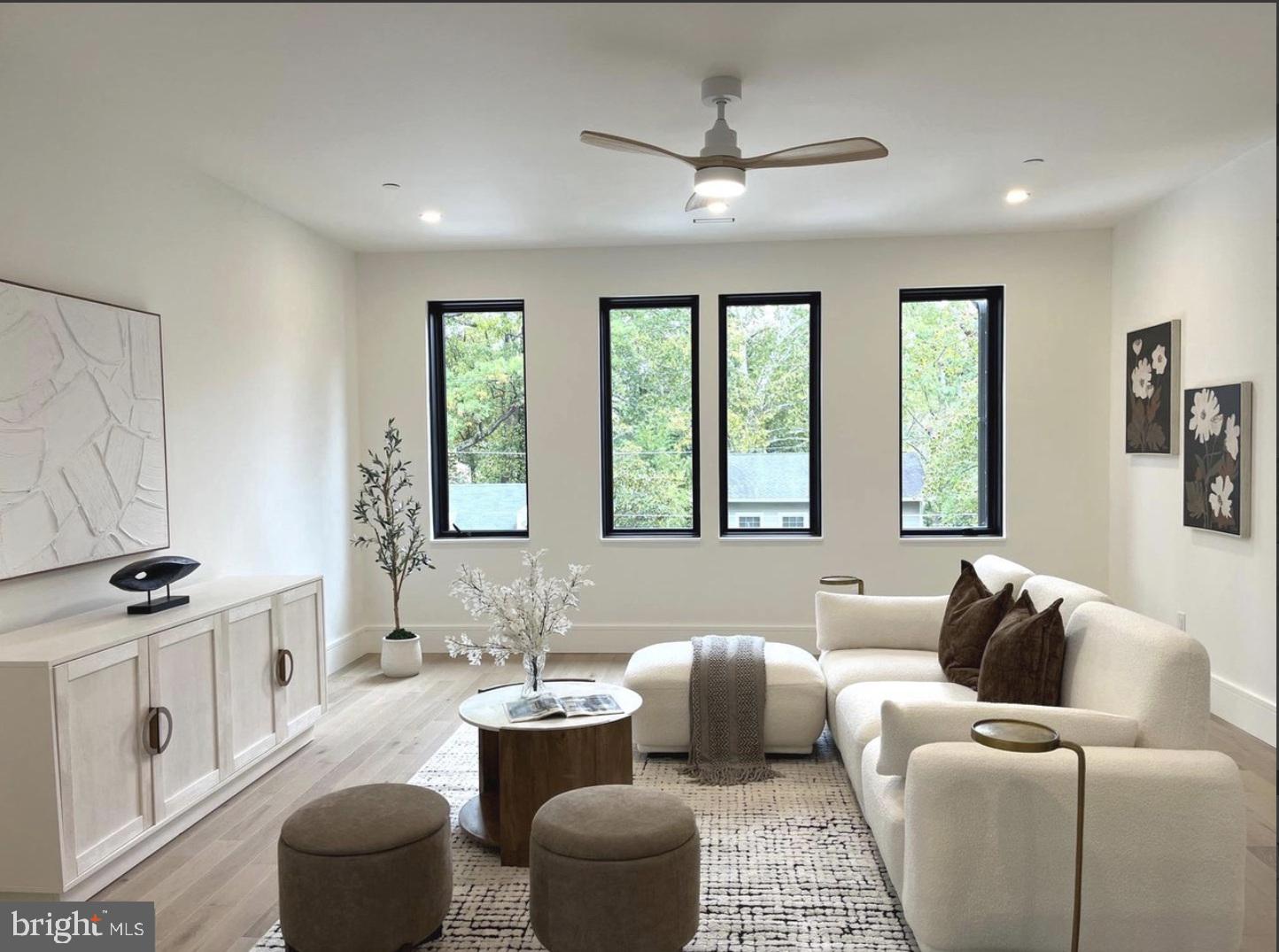 CAPITOL VIEW PARK - Residential