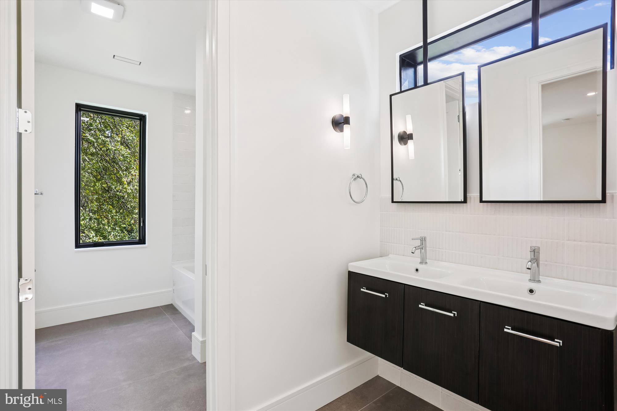 CAPITOL VIEW PARK - Residential