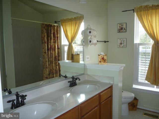 BLOOMS CROSSING - Residential