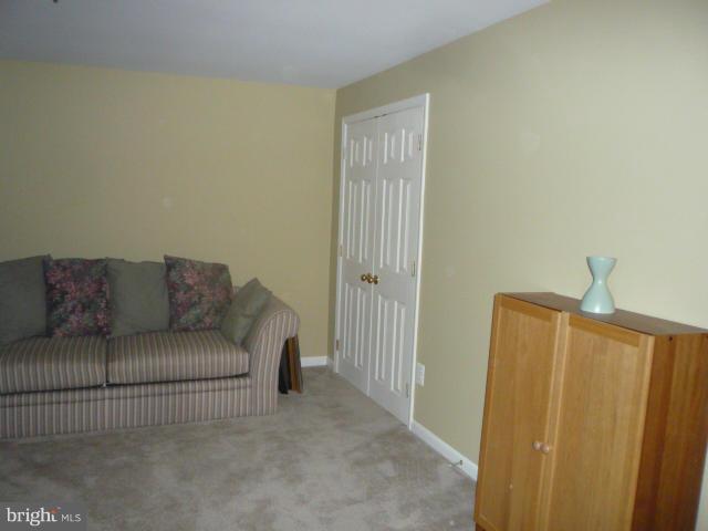 BLOOMS CROSSING - Residential