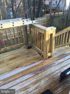 DRUM POINT - Residential Lease