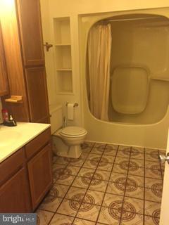 DRUM POINT - Residential Lease