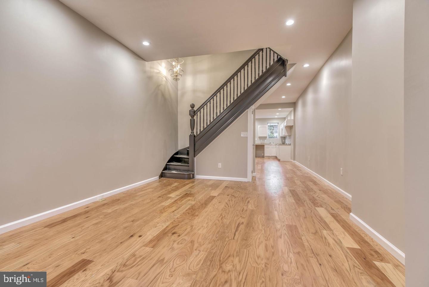 BARCLAY - Residential