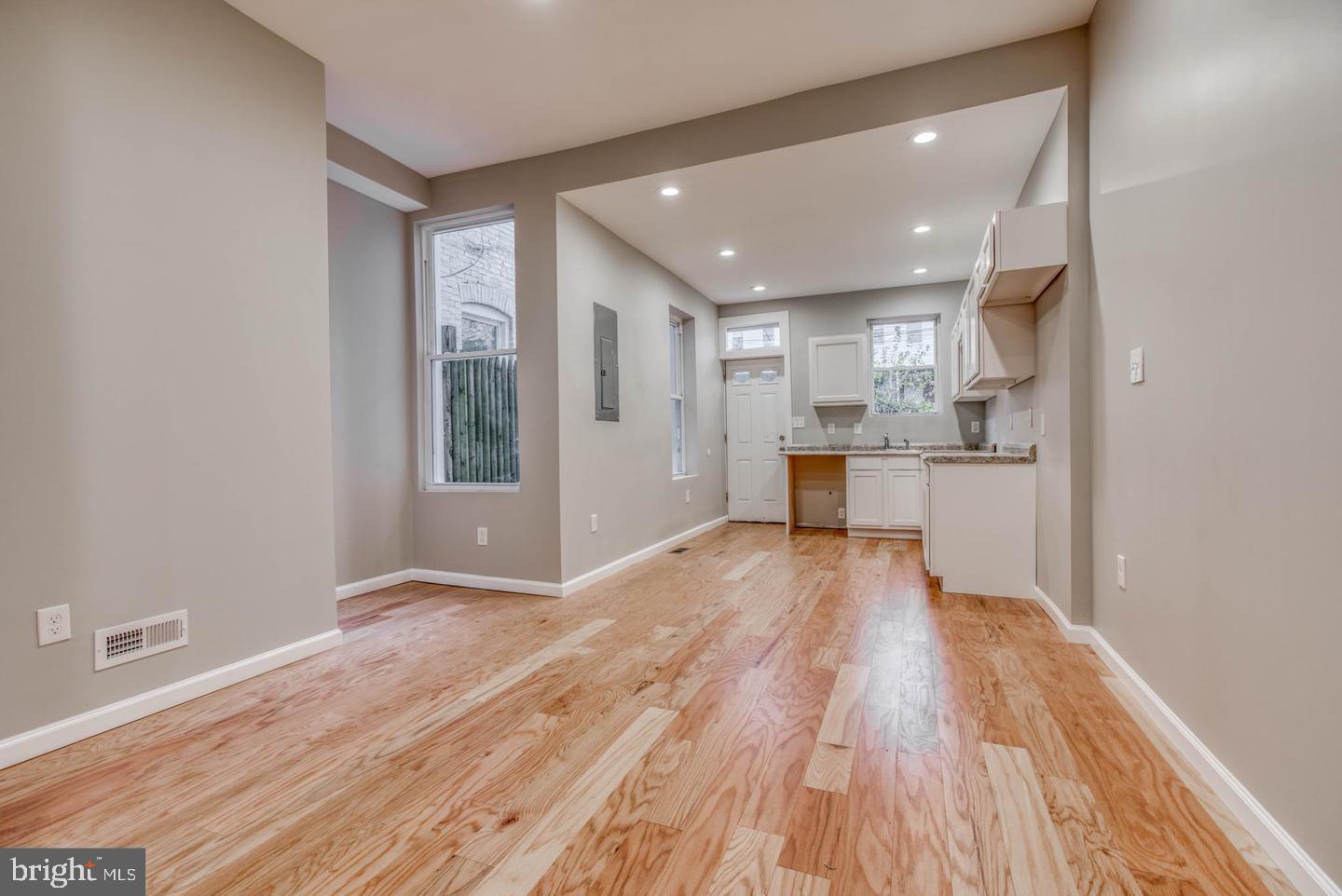 BARCLAY - Residential