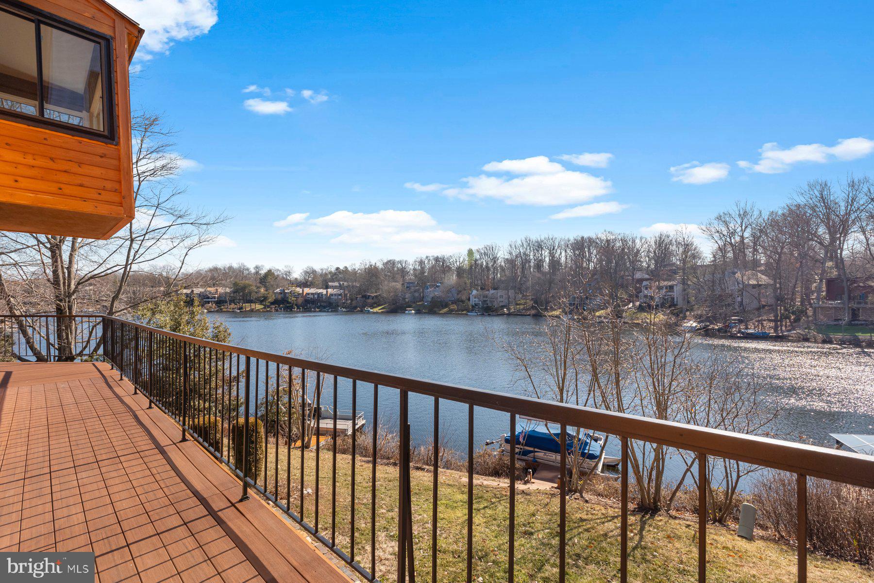 CABOTS POINT - Residential