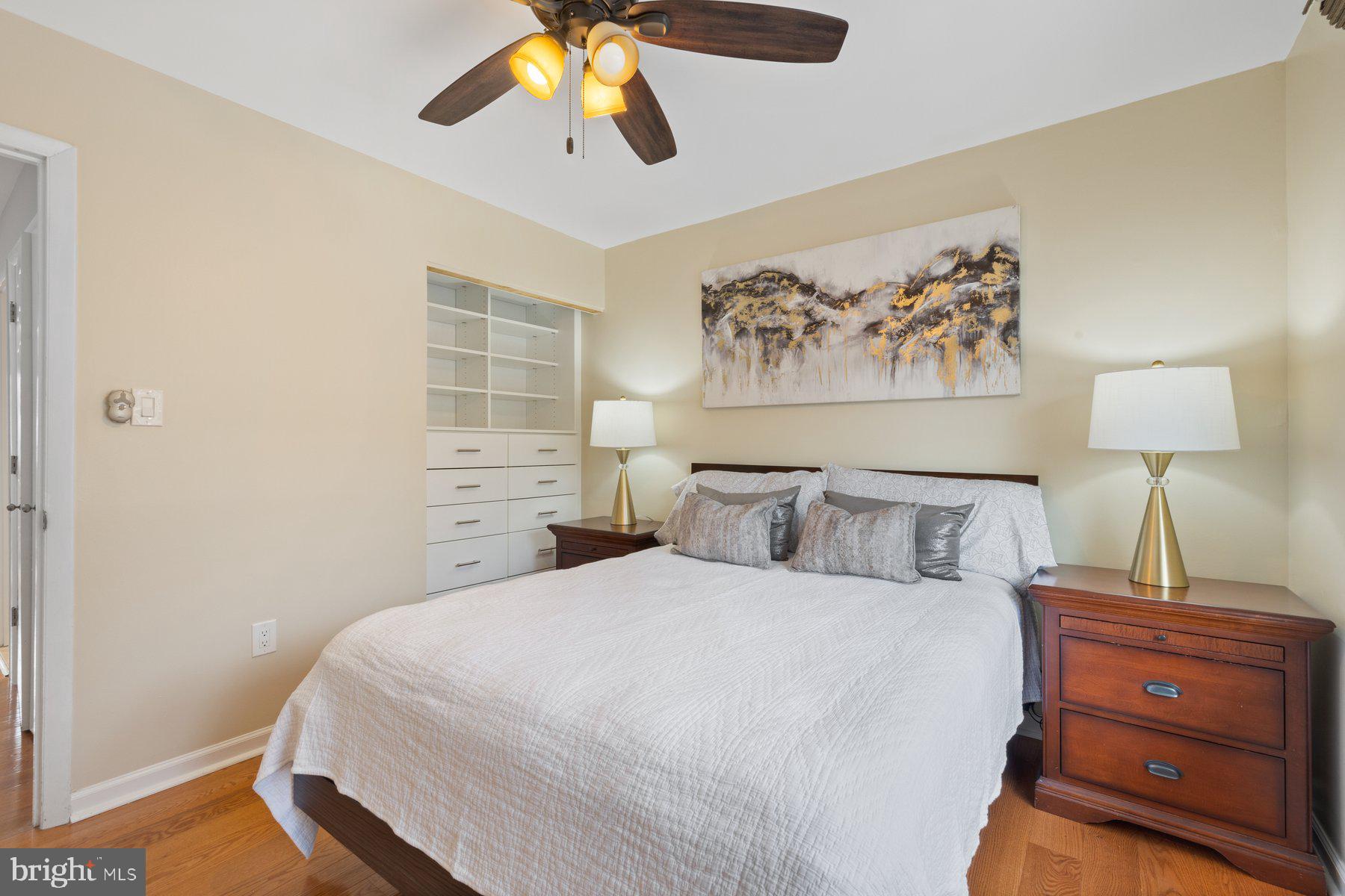 CABOTS POINT - Residential