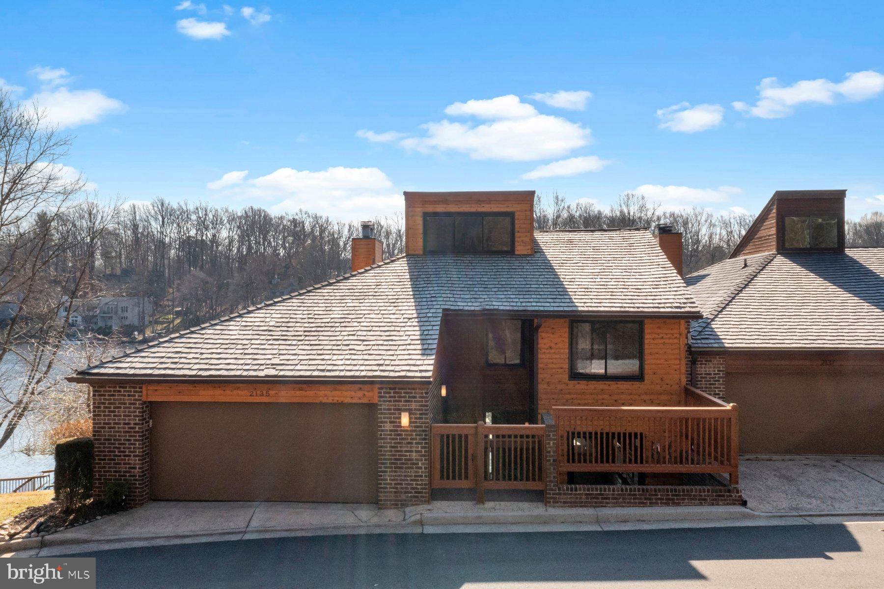 CABOTS POINT - Residential