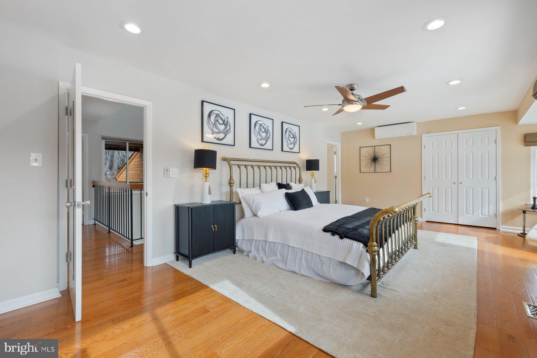 CABOTS POINT - Residential